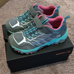 Merrell Hiking shoes for girl size 1.5